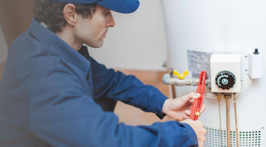 Professional water heater repair in Umpire, AR